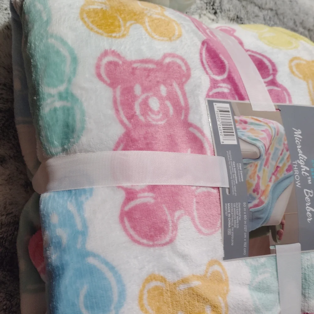 Microlight Berber Throw Blanket